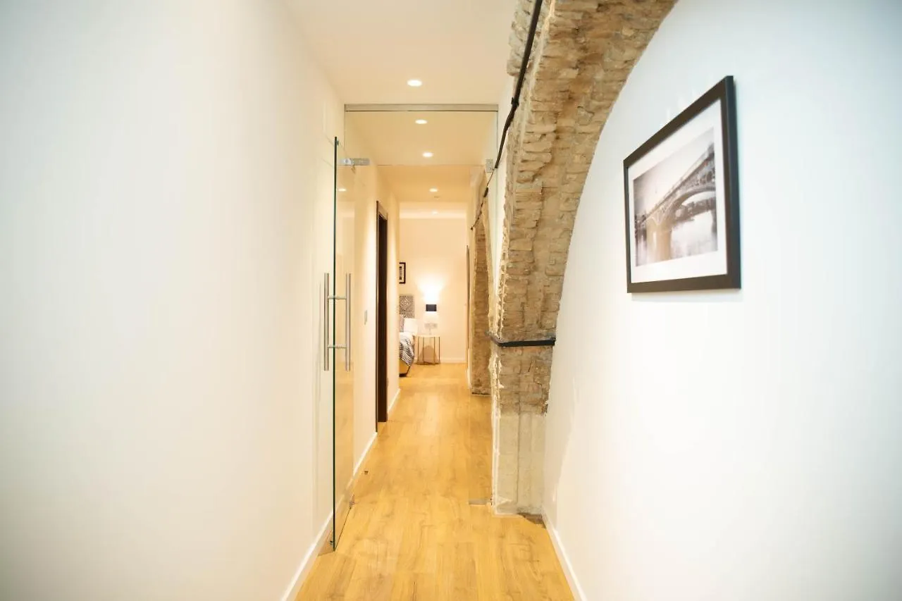 Nqn Aparts & Suites Sevilla 0*, 세비야