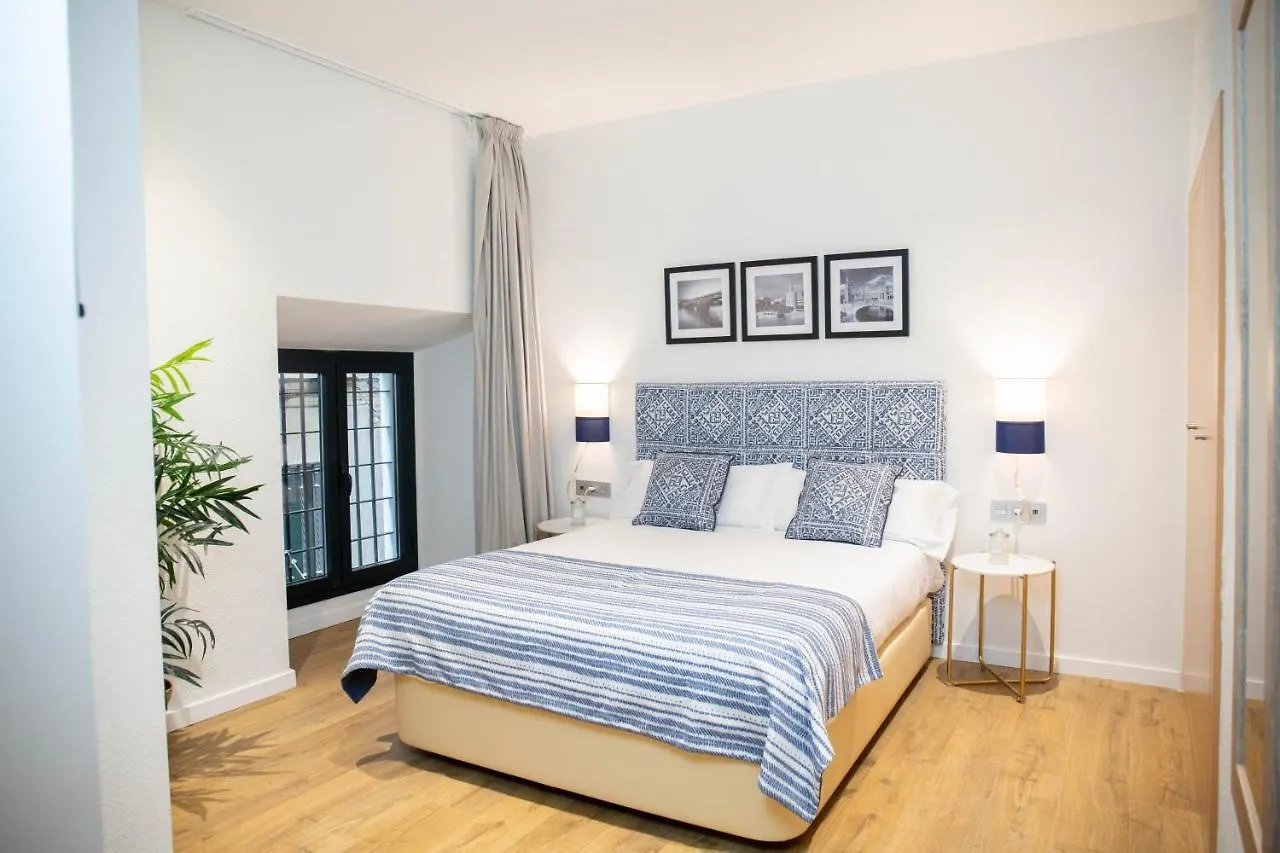 Nqn Aparts & Suites Sevilla 0*, 세비야