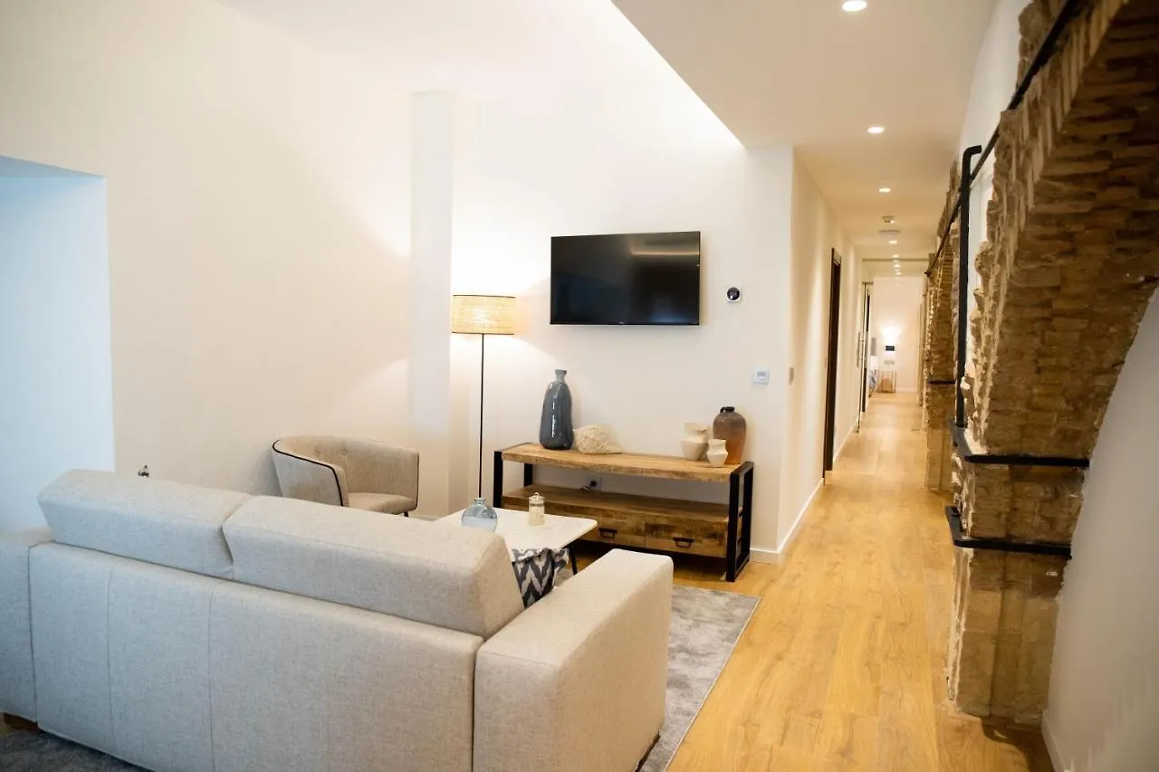 Nqn Aparts & Suites Sevilla 0*, 세비야