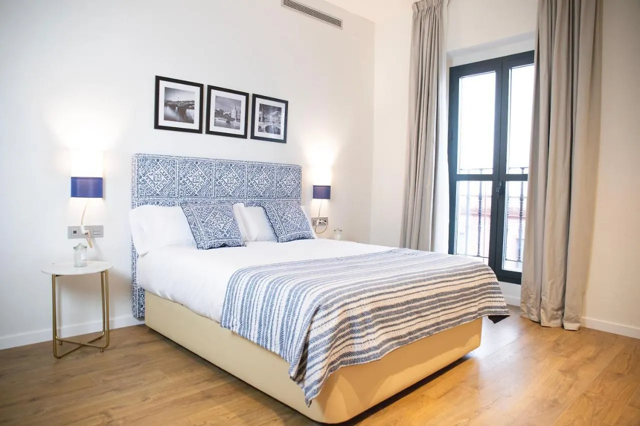 Nqn Aparts & Suites Sevilla 아파트 세비야