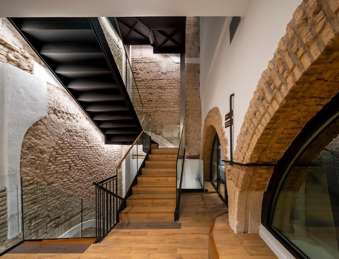 Nqn Aparts & Suites Sevilla